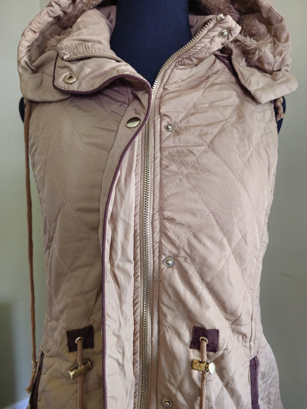 Bundle 7 VEST - Picture 4 of 16